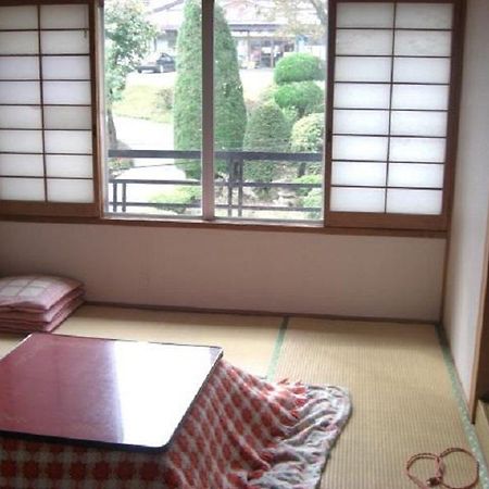 Hôtel Minshuku Fugakuso à Fujikawaguchiko Extérieur photo